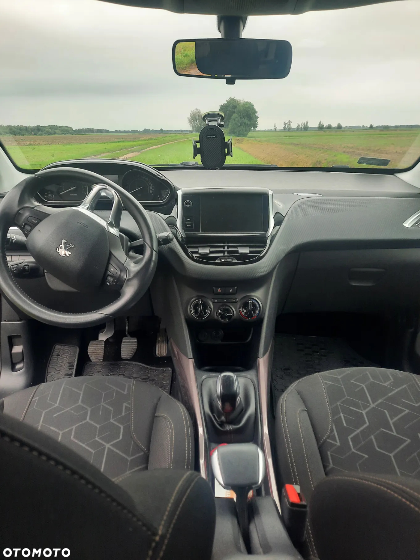 Peugeot 2008 - 4