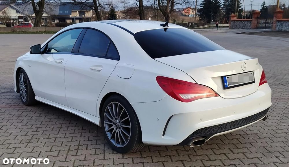 Mercedes-Benz CLA 220 d 7G-DCT AMG Line - 14