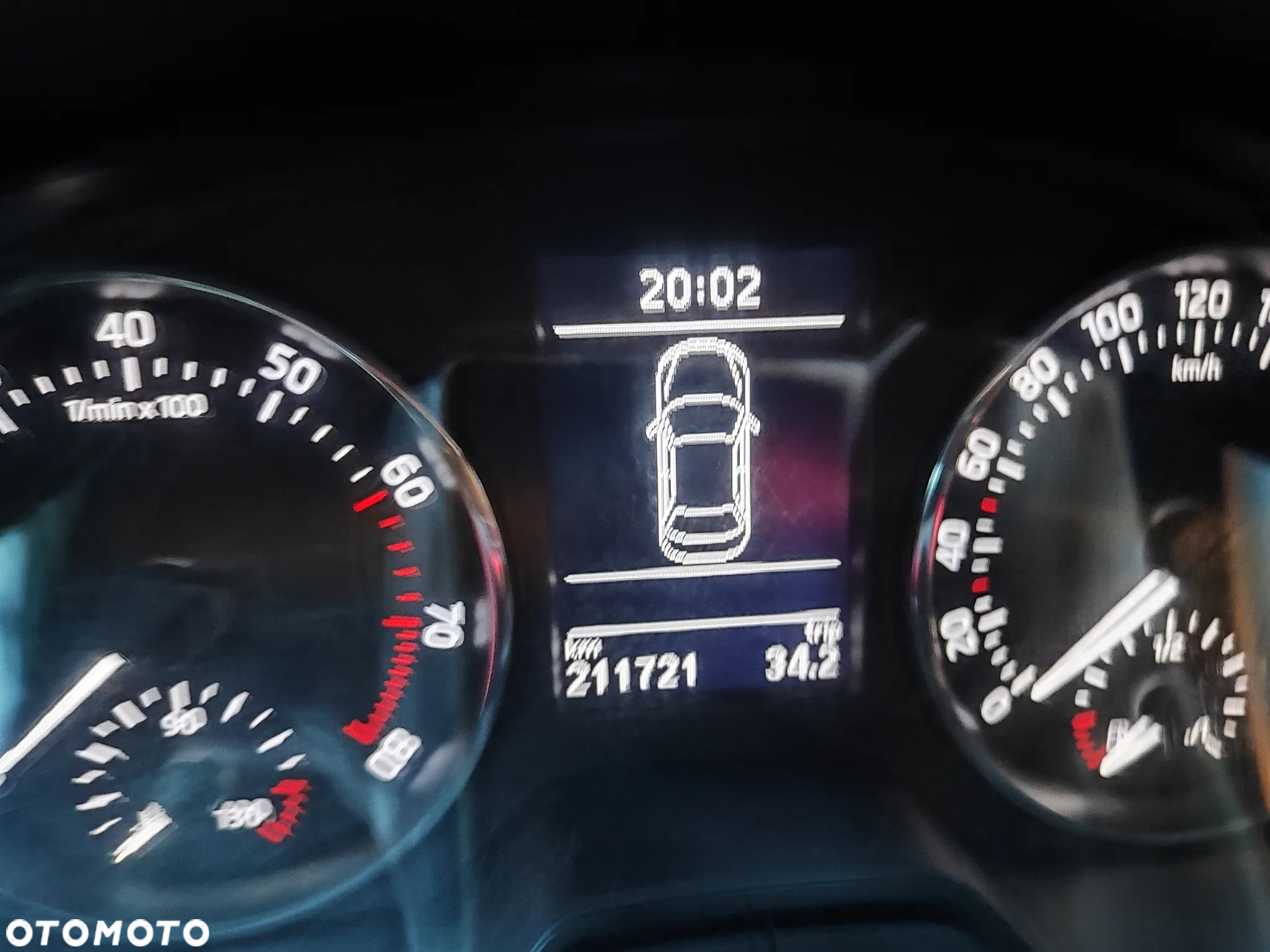 Skoda RAPID 1.2 TSI Elegance - 8