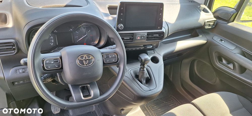 Toyota Proace City 1.5 D-4D Long 2,4t Comfort - 12