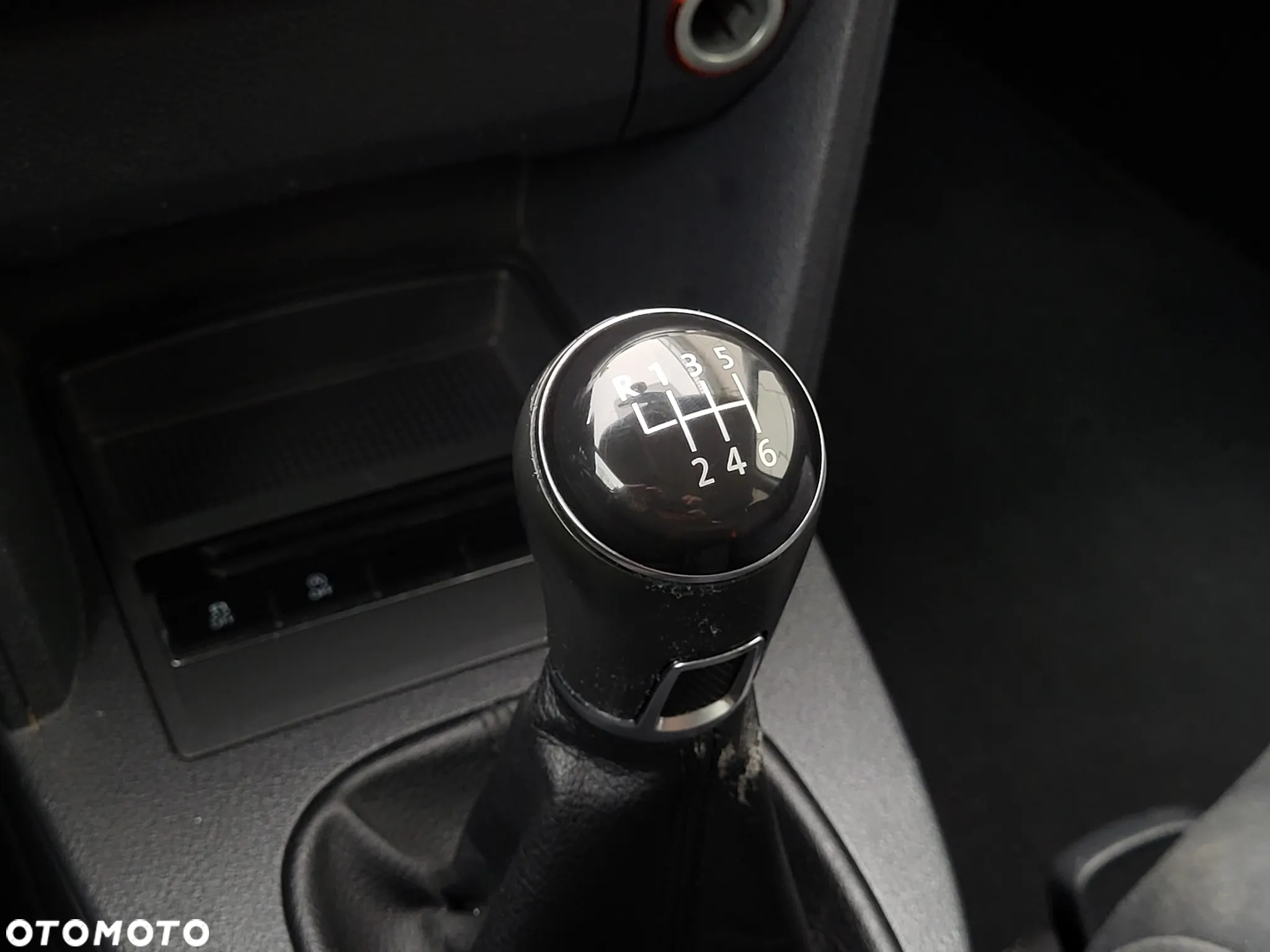 Volkswagen Touran - 15