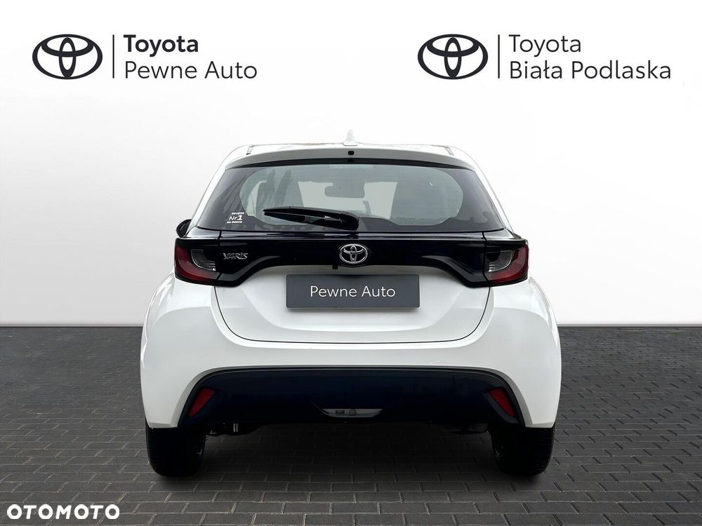 Toyota Yaris - 4