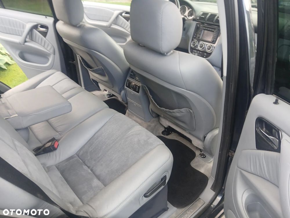 Mercedes-Benz ML - 13