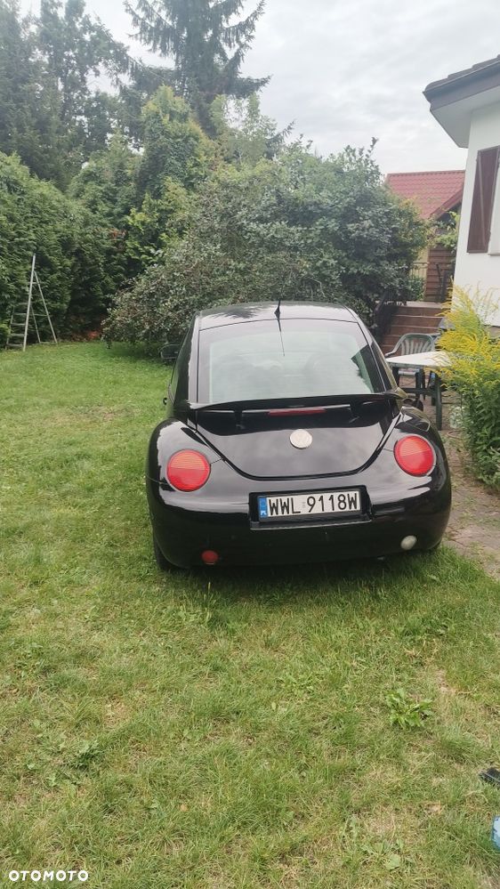 Volkswagen New Beetle - 3
