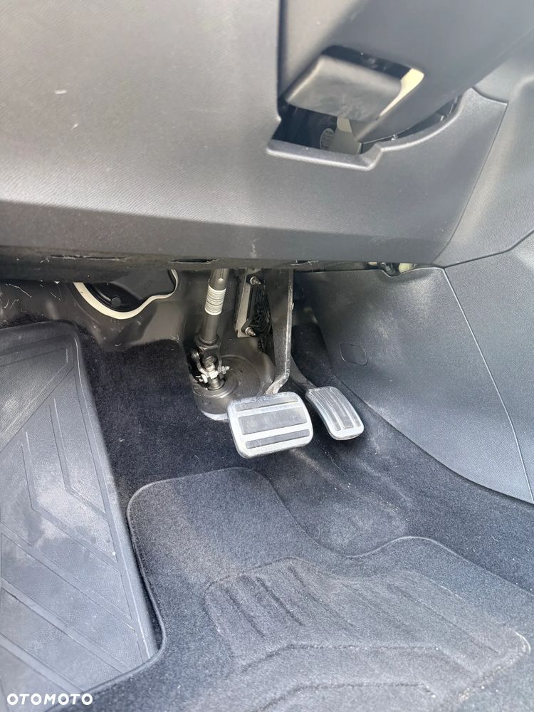 Peugeot 5008 BlueHDI 130 EAT8 Active Pack - 20