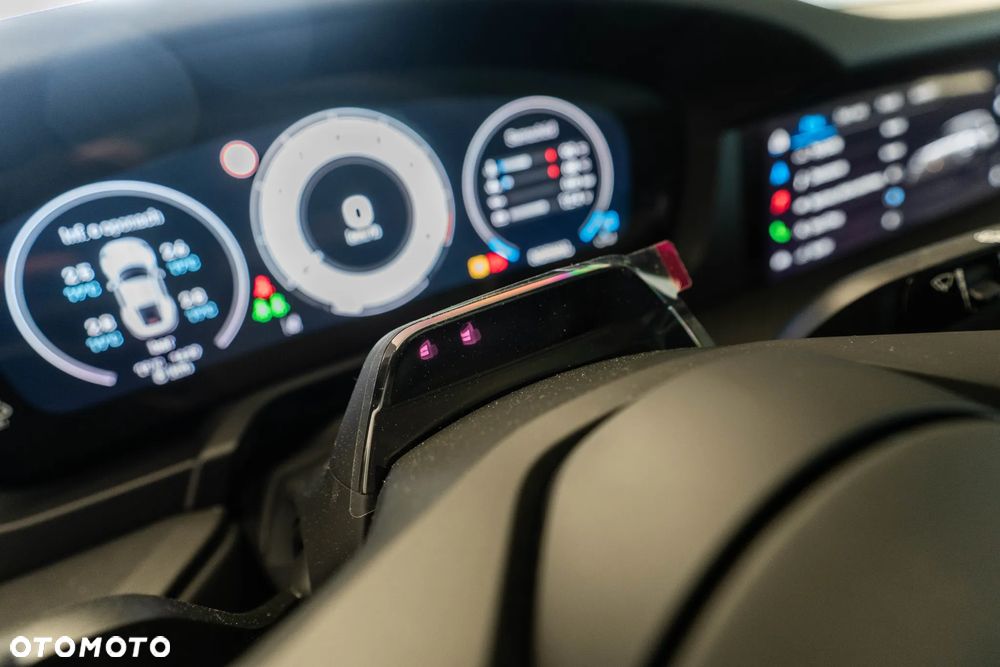Porsche 911 Carrera 4S - 24