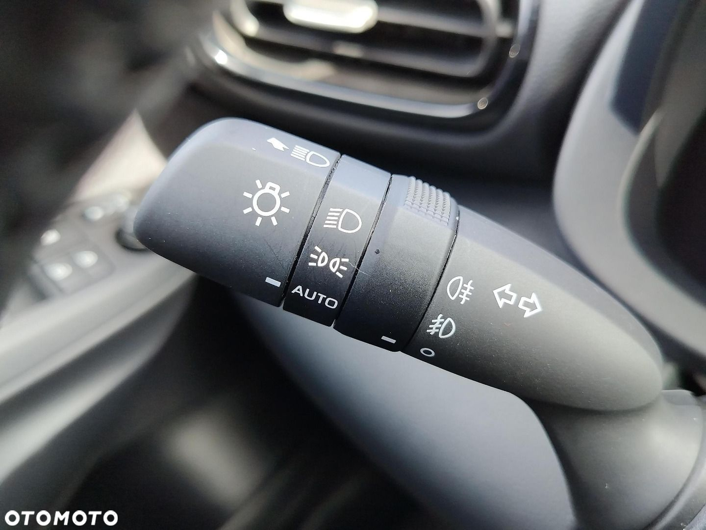Toyota Yaris Cross - 15