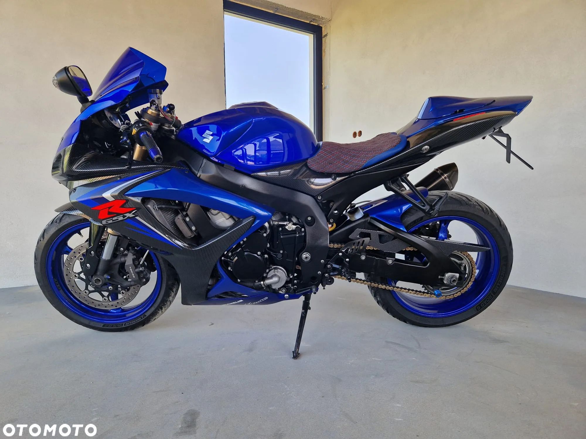 Suzuki GSX-R - 1