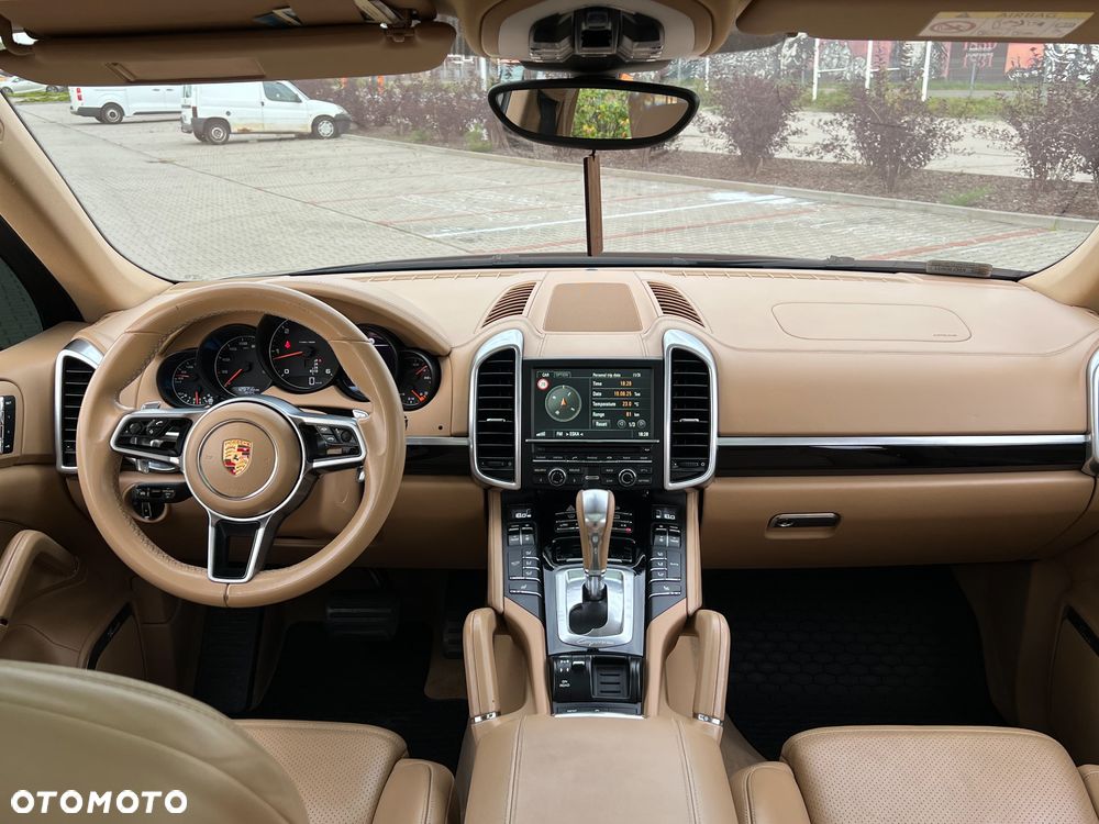 Porsche Cayenne Diesel Platinum Edition - 30