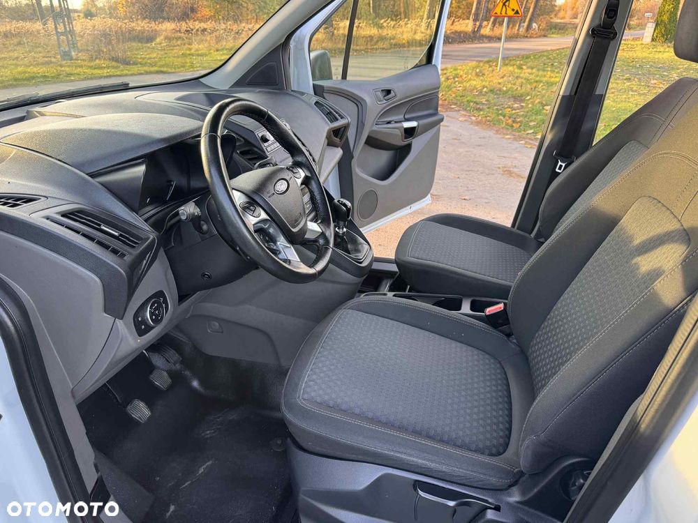 Ford Transit Connect - 8