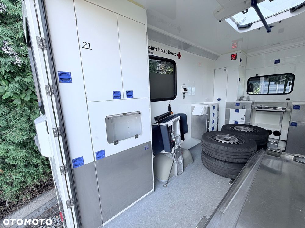 Mercedes-Benz Sprinter - 21