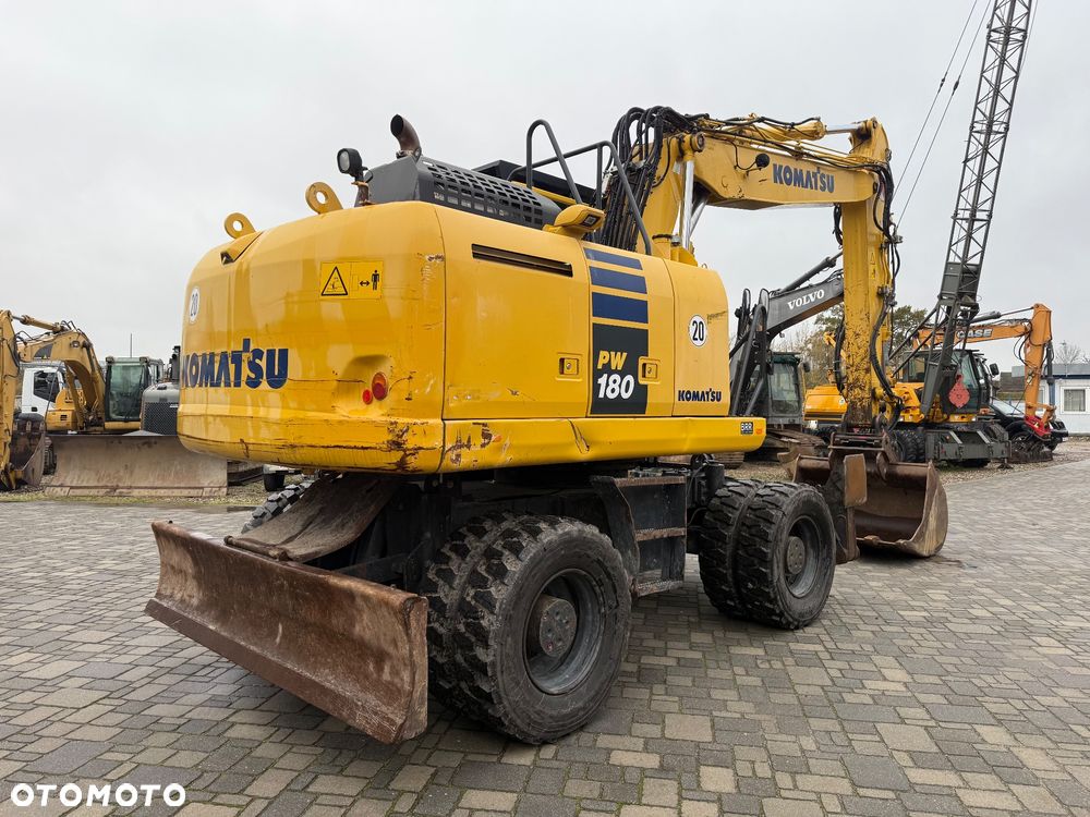 Komatsu PW180-10 - 4