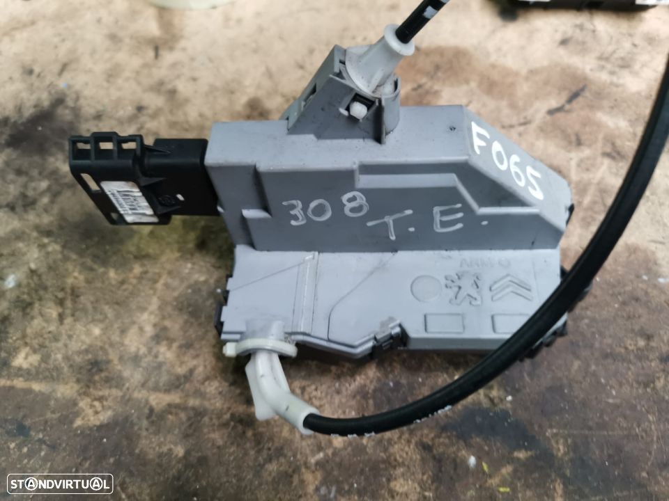 PEUGEOT 308 I FECHADURA TRAS ESQUERDA - F065 - 1