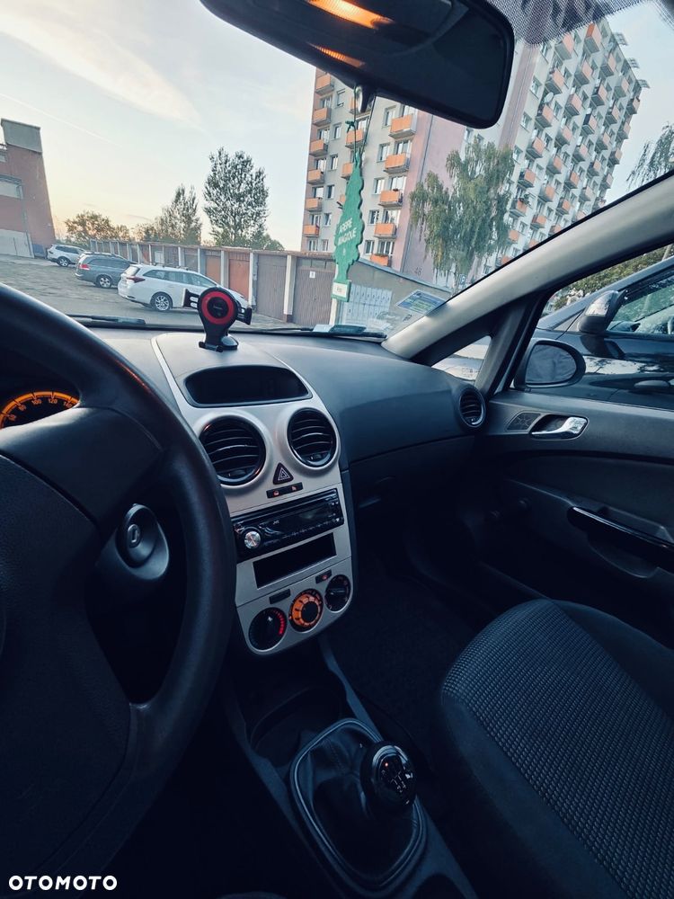 Opel Corsa 1.3 CDTI Essentia - 4