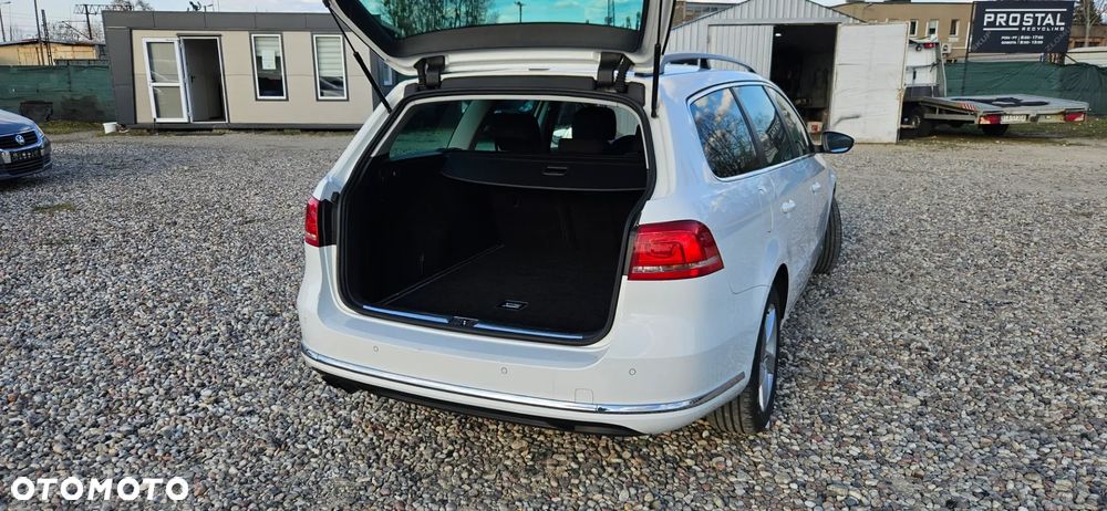 Volkswagen Passat 2.0 TDI Highline - 20