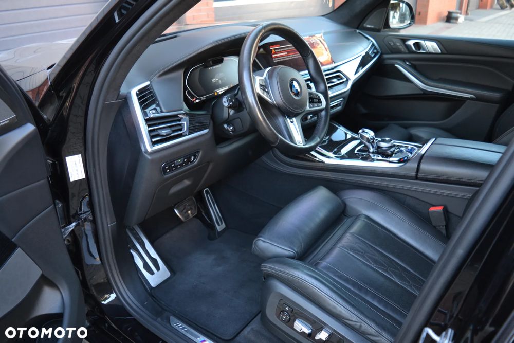BMW X7 - 23