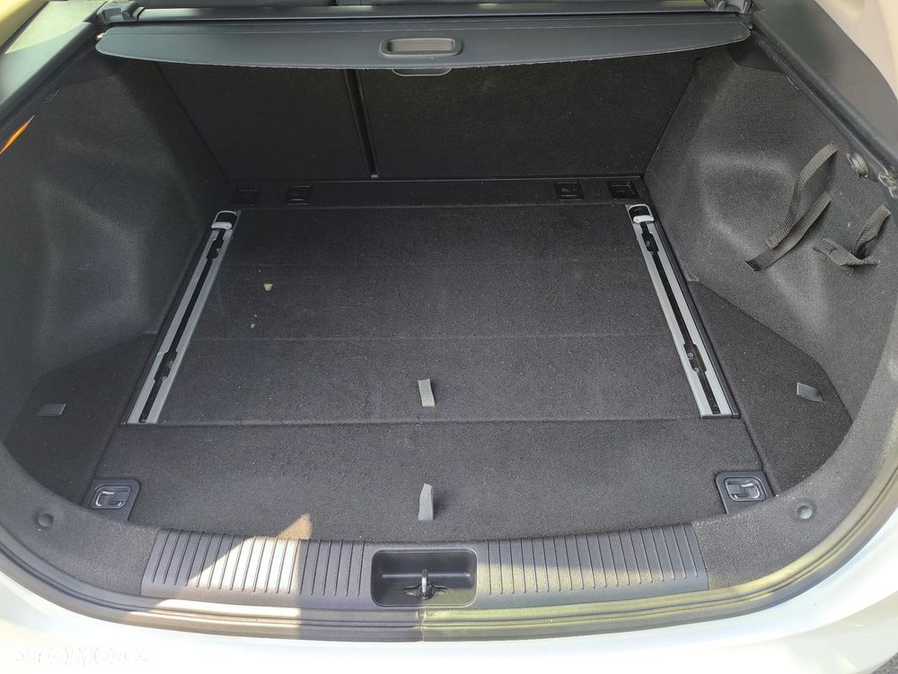 Kia Ceed 1.6 GDI L Business Line - 33