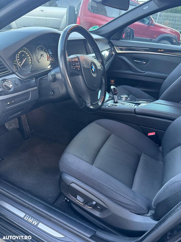 BMW Seria 5 520d Aut. Edition Fleet Sport - 13