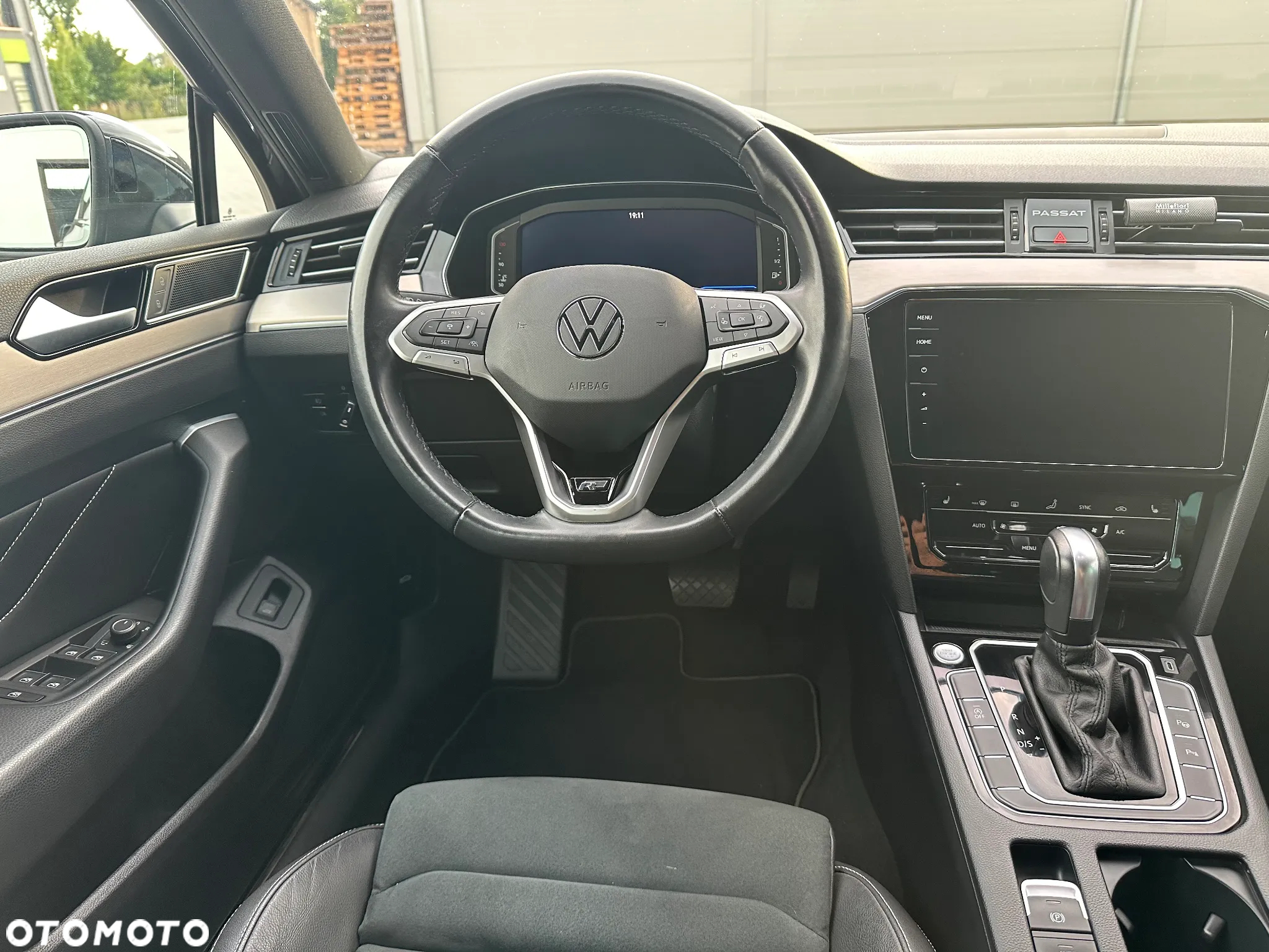 Volkswagen Passat 2.0 TDI SCR R-Line Plus DSG - 6