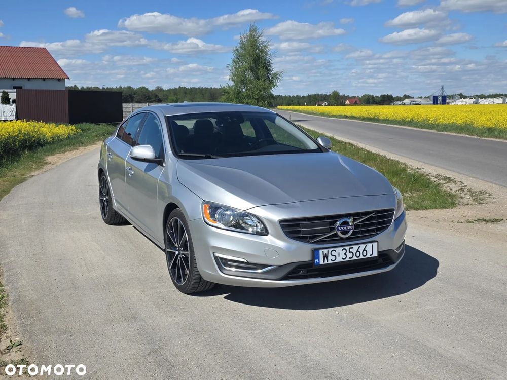Volvo S60 - 2