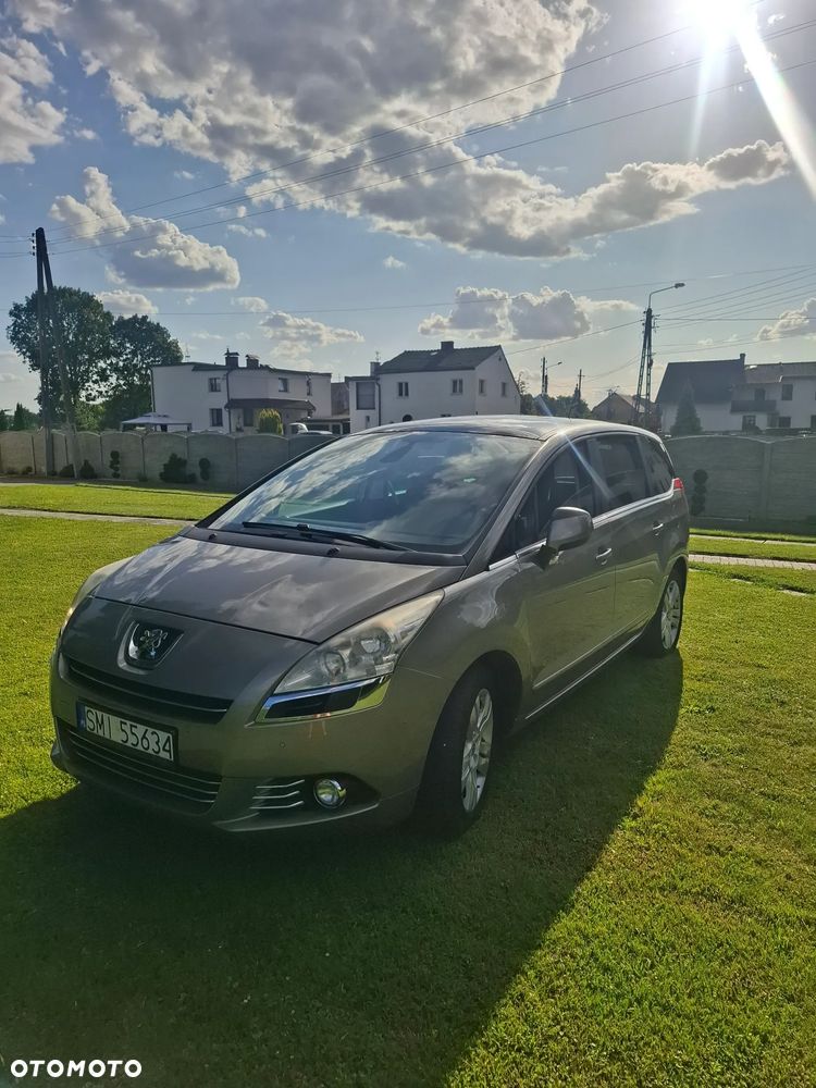 Peugeot 5008 155 THP Family - 1