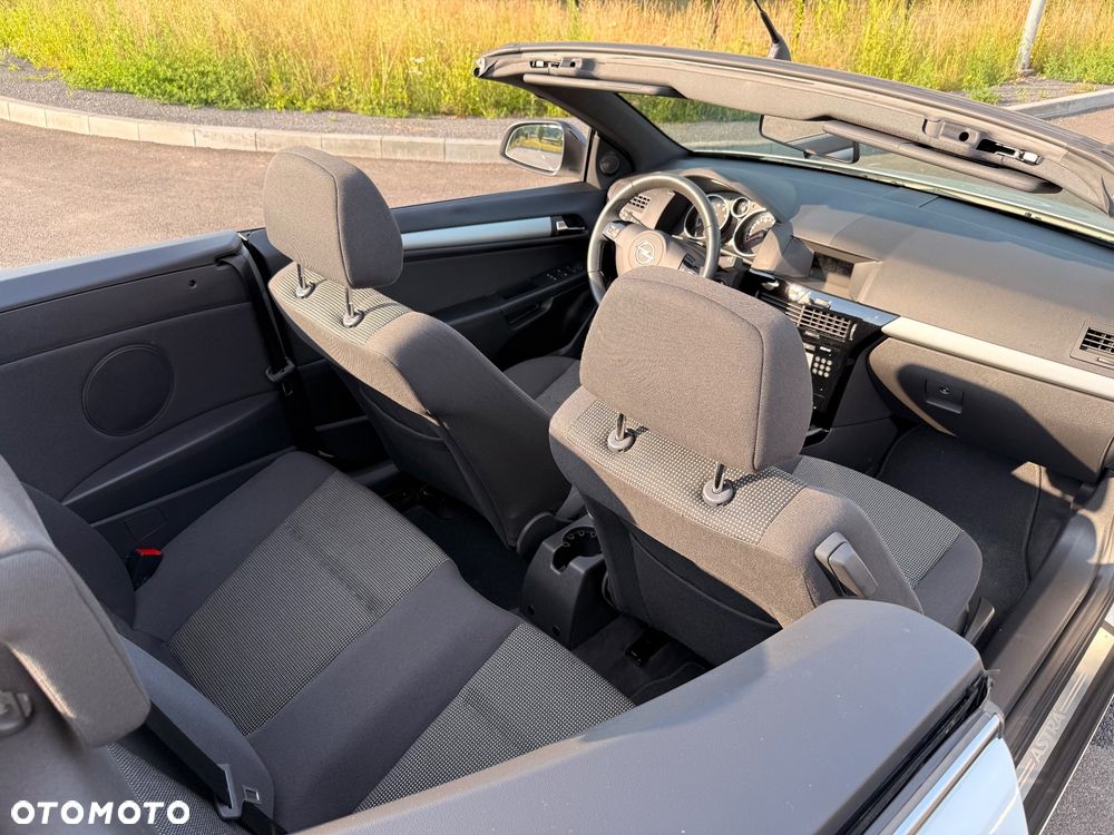 Opel Astra - 25