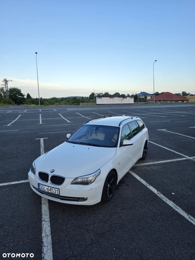 BMW Seria 5 520d - 27