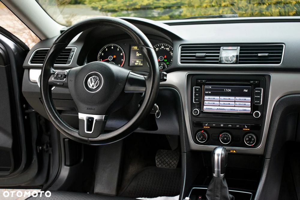 Volkswagen Passat - 7