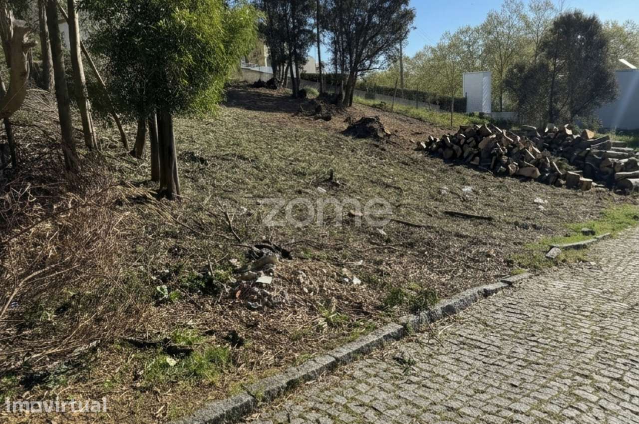 Terreno Urbano, para construção, em Oliveira do Douro - Grande imagem: 3/5