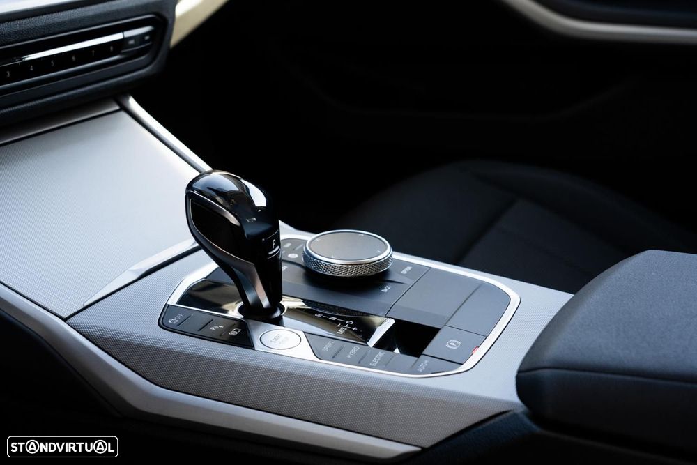 BMW 330 e Auto - 14