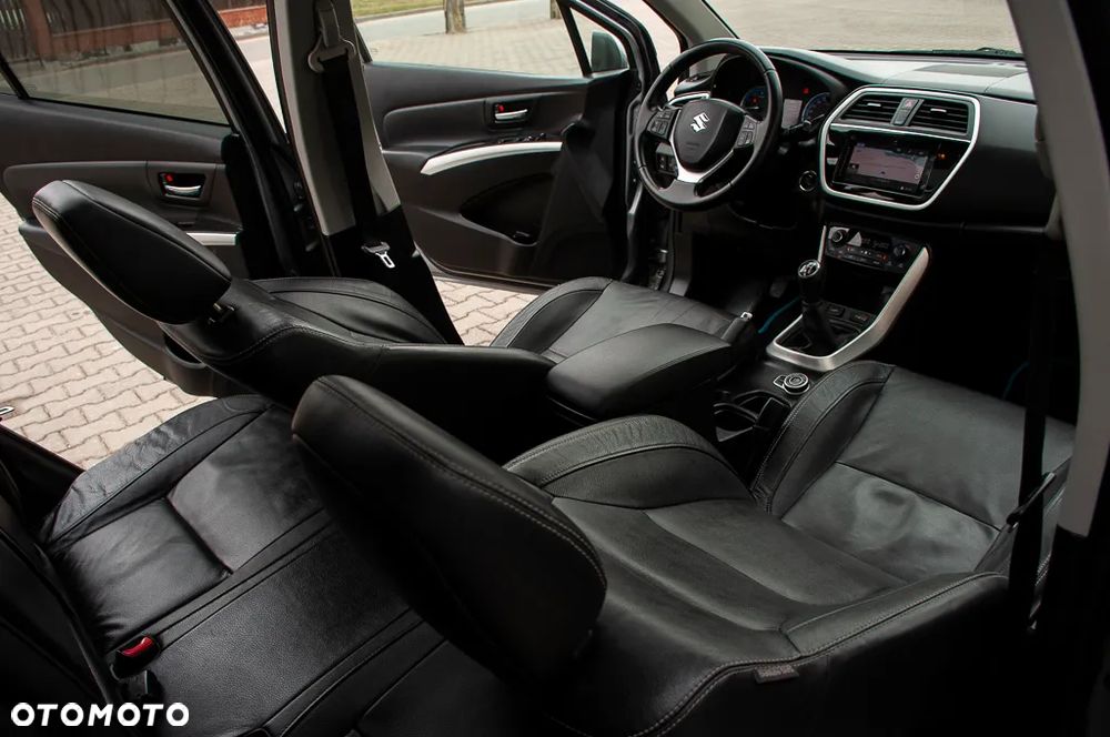 Suzuki SX4 S-Cross 1.6 VVT 4x4 limited+ - 25