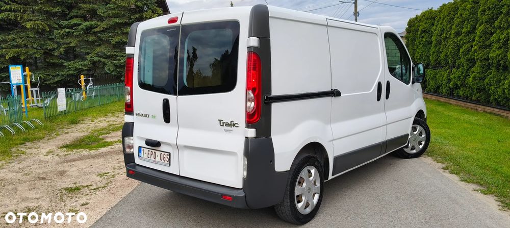 Renault TRAFIC L1H1 STAN IDEALNY - 4