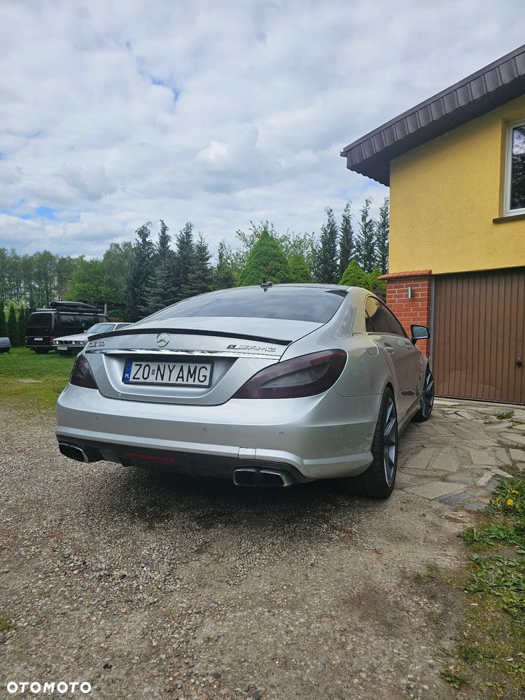 Mercedes-Benz CLS - 6