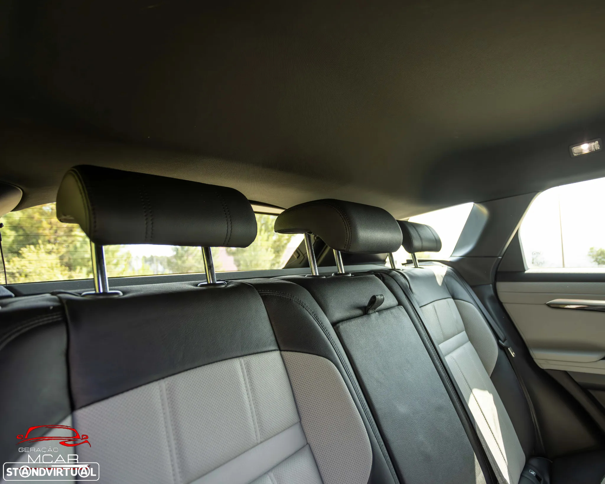 Land Rover Range Rover Evoque P300e R-Dynamic S - 22