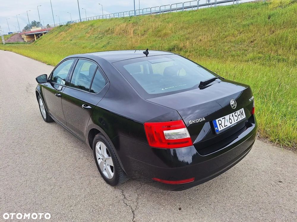 Skoda Octavia 1.6 TDI Ambition - 5