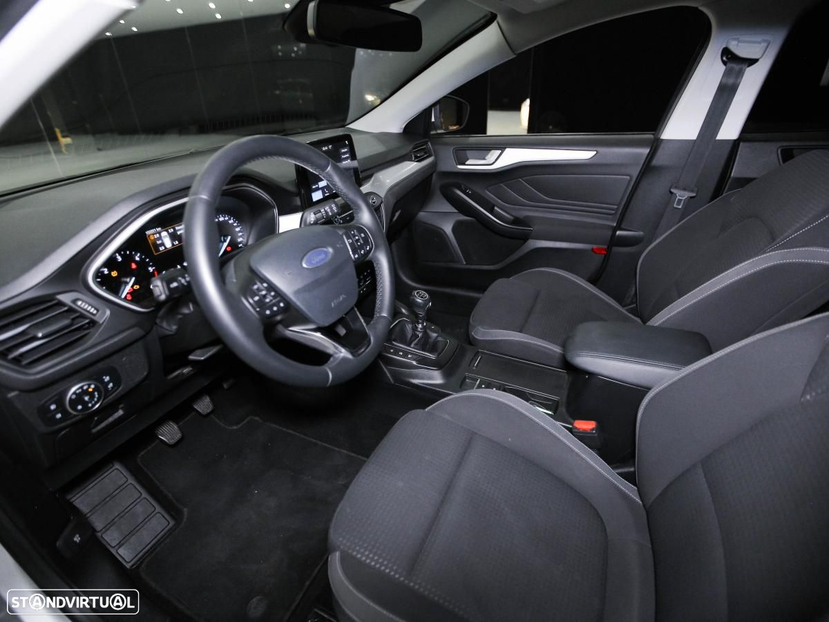 Ford Focus SW 1.5 TDCi EcoBlue Active - 6
