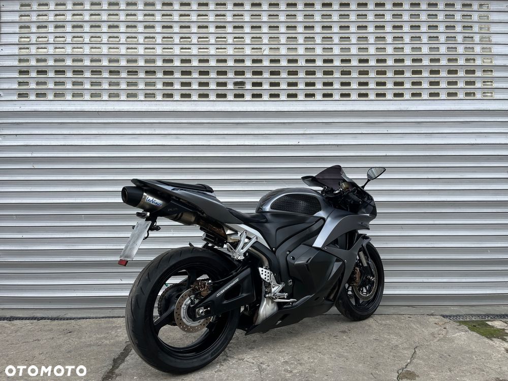 Honda CBR - 6