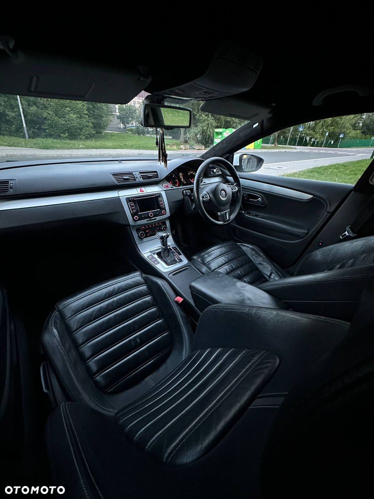 Volkswagen Passat CC - 8