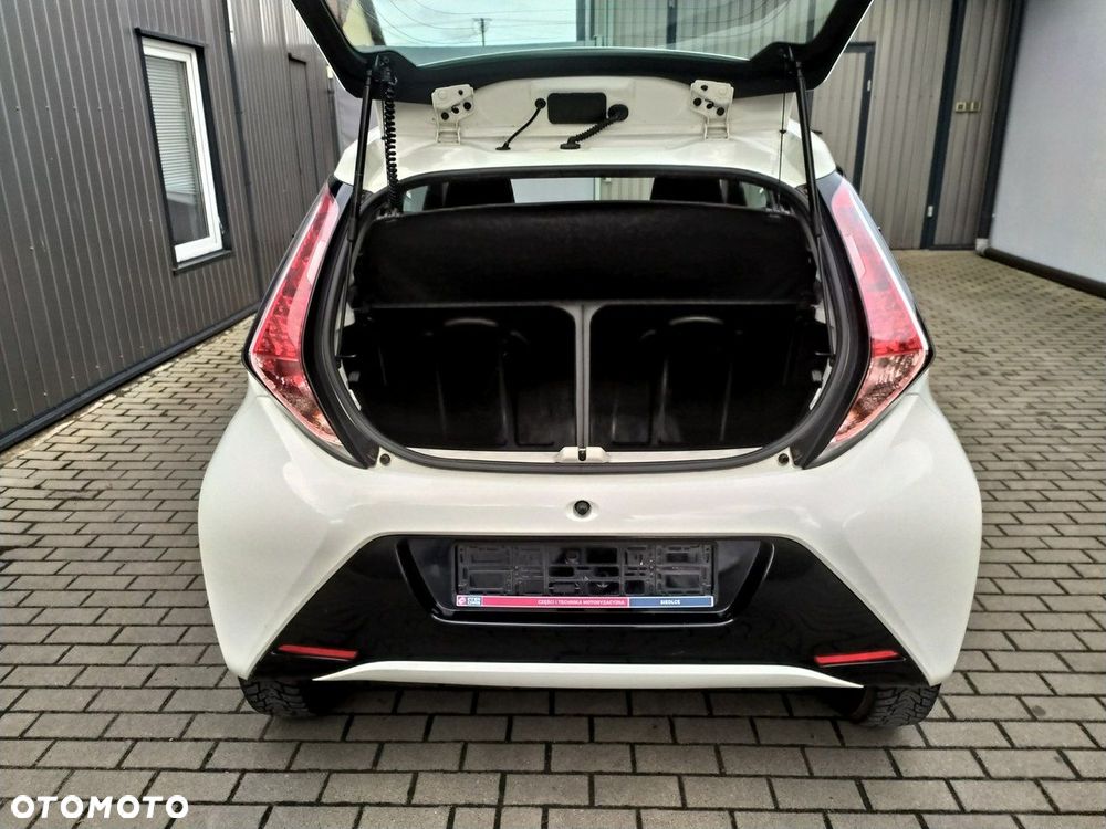Toyota Aygo 1.0 VVT-i Sprint EU6 - 21