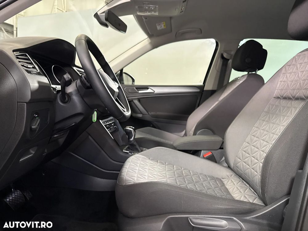 Volkswagen Tiguan - 22