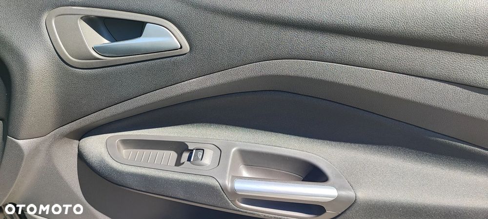 Ford C-MAX 1.5 EcoBoost Start-Stop-System Titanium - 39