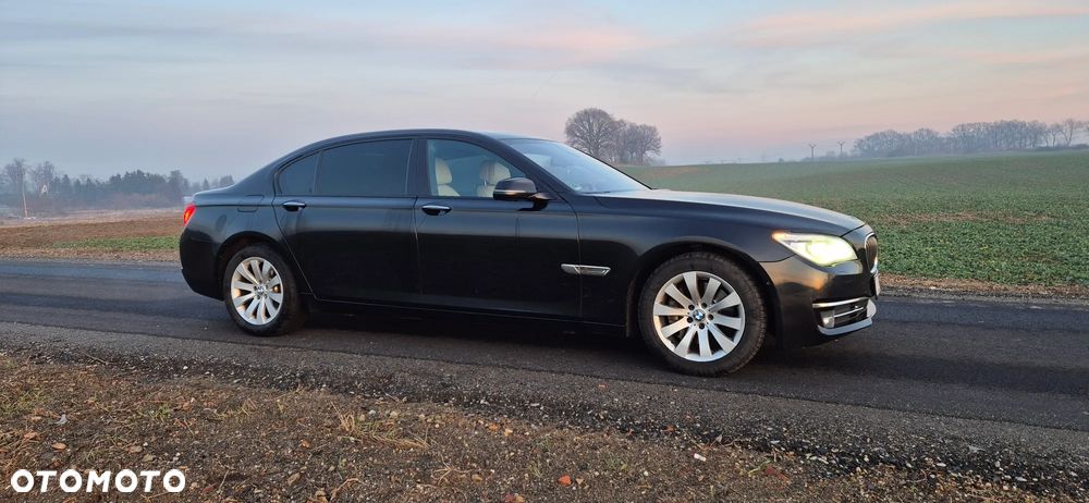 BMW Seria 7 730Ld Edition Exclusive - 11