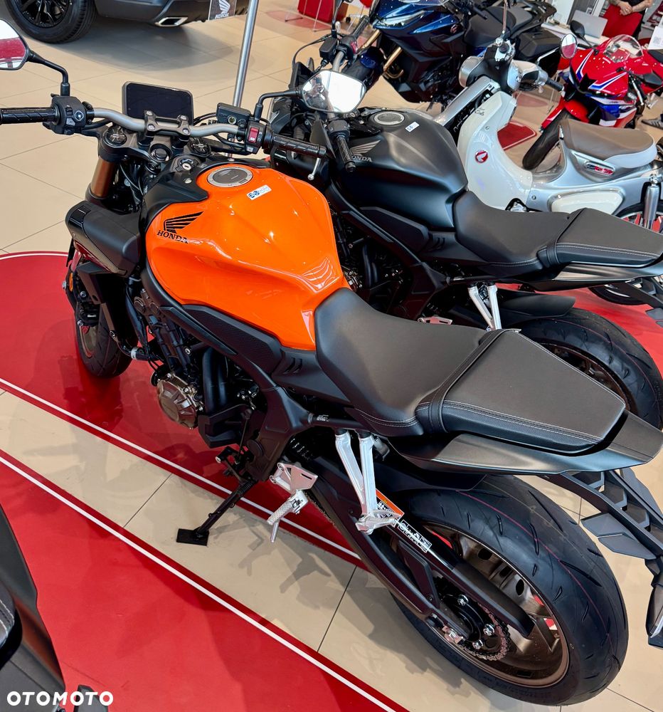 Honda CB - 9
