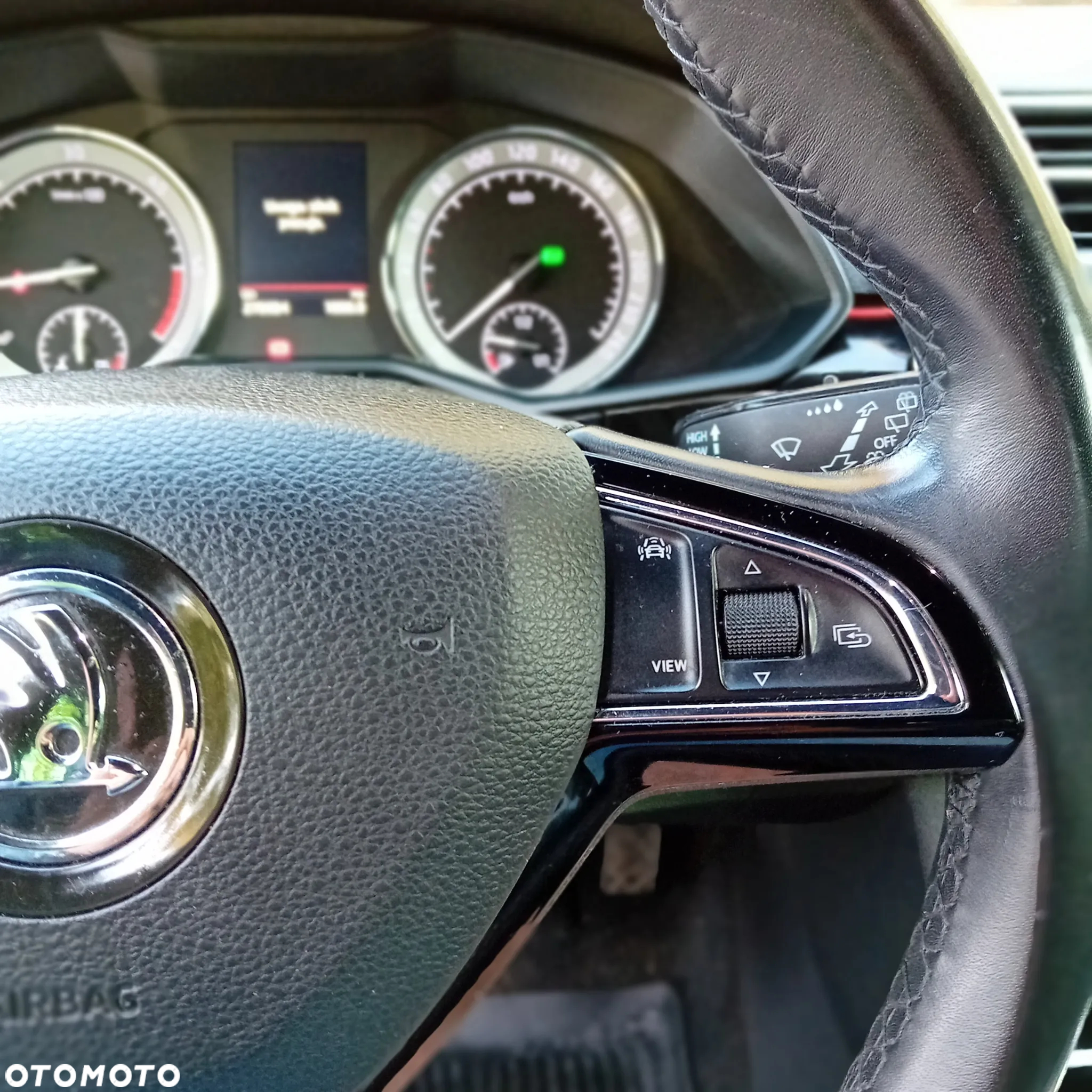 Skoda Superb 2.0 TDI 4x4 L&K DSG - 15
