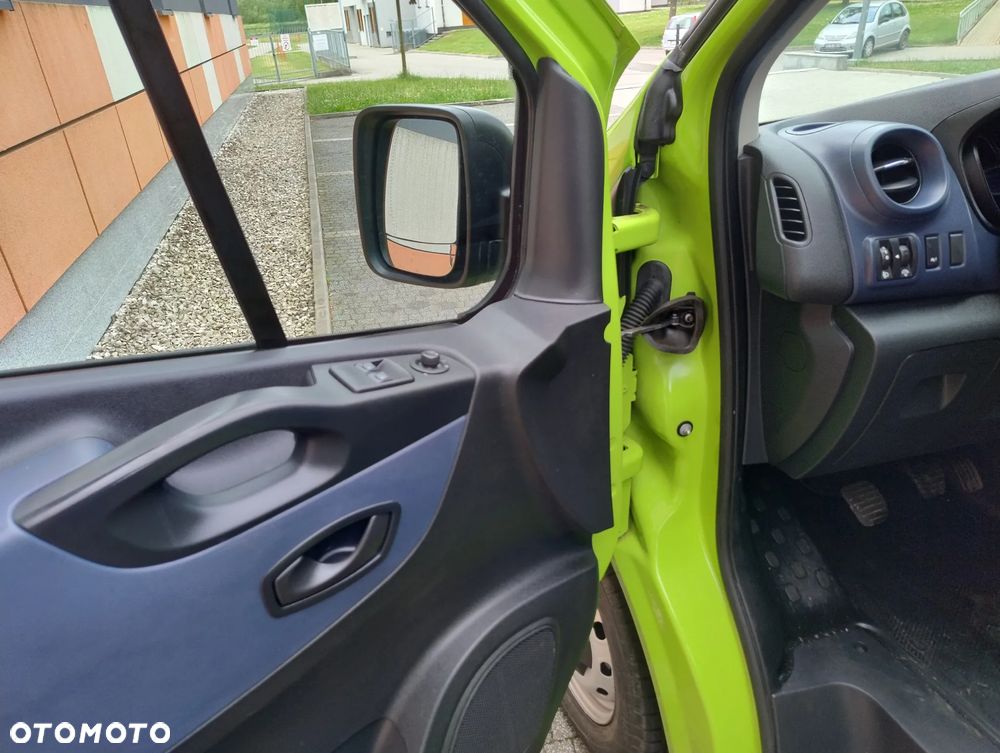 Opel VIVARO 1.6 CDTI (110KM) 6-BIEGÓW (L1H1) STAN SUPER IDEALNY 100% BEZWYPADKOWY LAKIER ORYGINALNY NIE MA RDZY SERWIS KM DO KOŃCA ! ! ! - 15