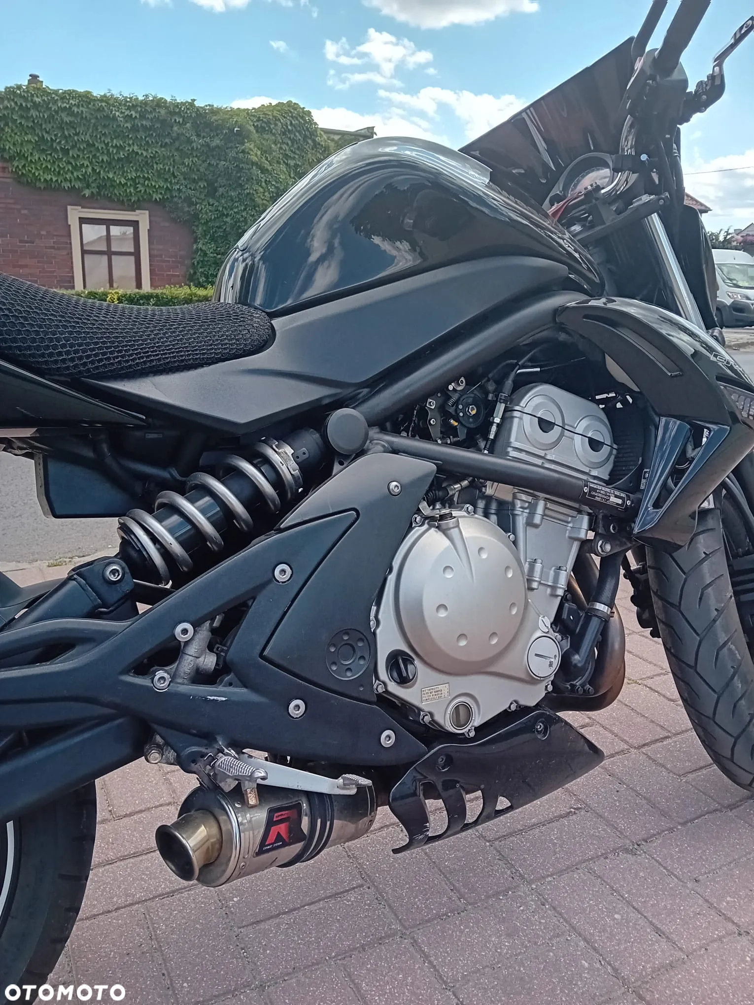 Kawasaki ER - 13