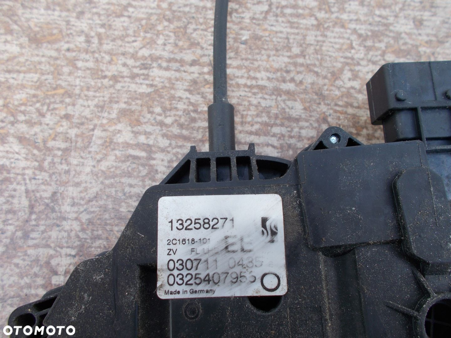 OPEL MERIVA B 09-17 13258271 EE 6 PIN ZAMEK DRZWI LEWY PRZÓD CORSA D - 3