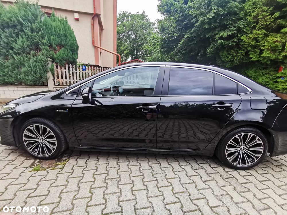 Toyota Corolla 1.8 Hybrid Comfort - 1