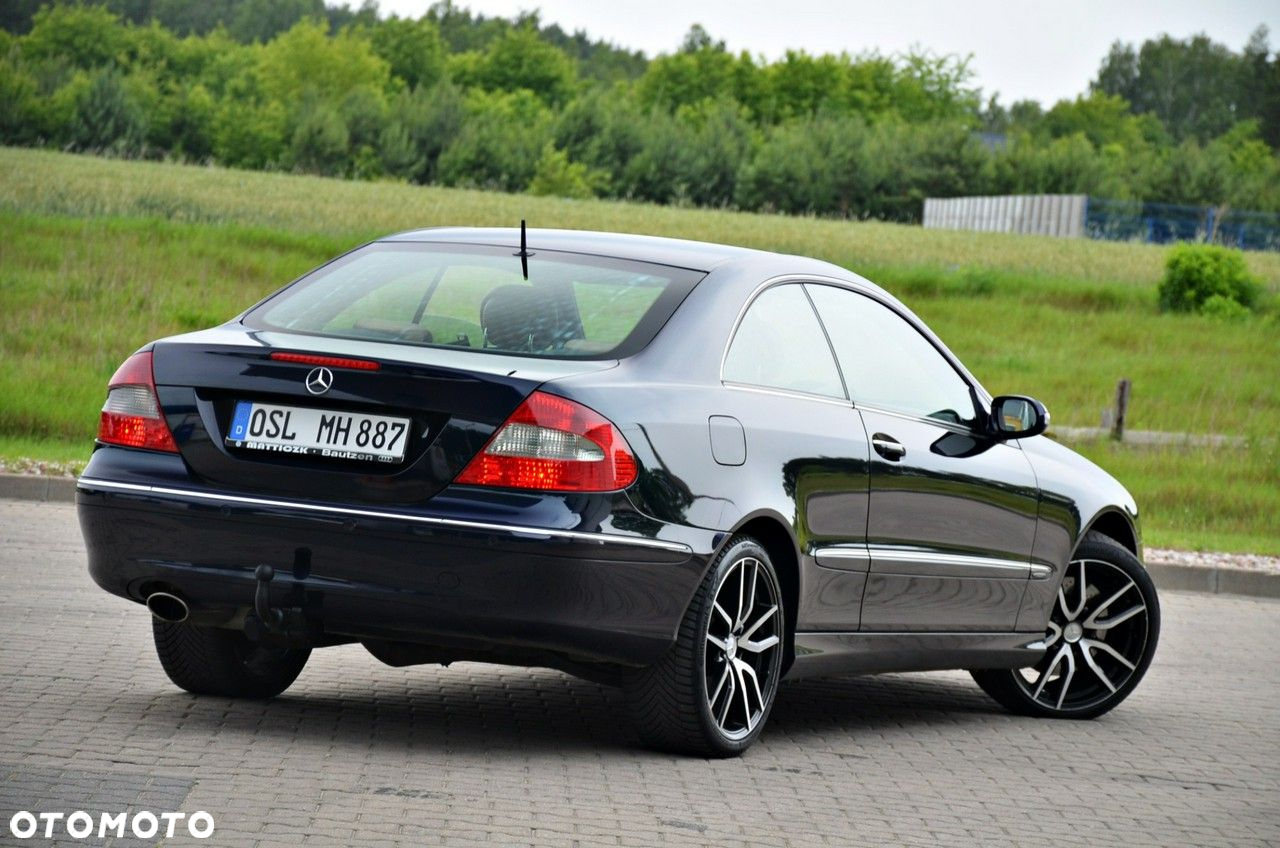 Mercedes-Benz CLK - 10