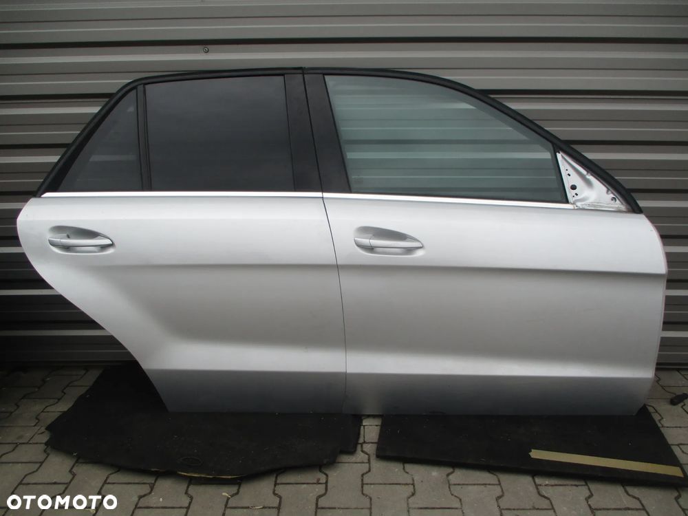 MERCEDES BENZ ML W166 DRZWI PRAWE PRZEDNIE TYLNW TYŁ PRZÓD 775 - 1